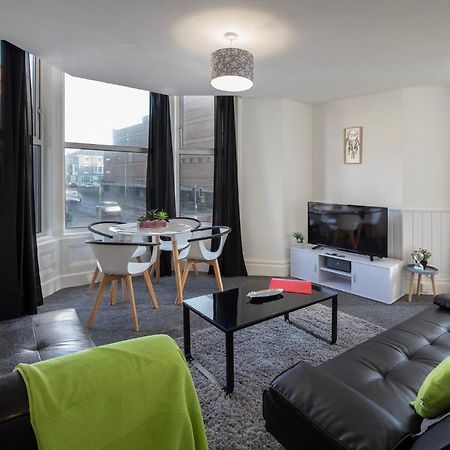 02 Springfield - Sleeps 6 Apartman Blackpool Kültér fotó